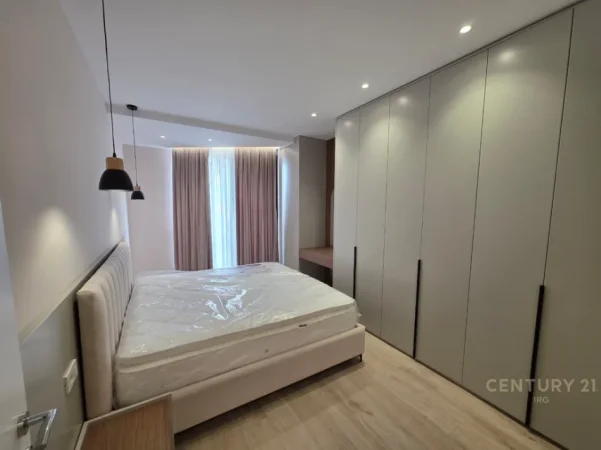 Tirane, jepet me qera apartament 1+1+Ballkon Kati 9, 75 m² 850 € 