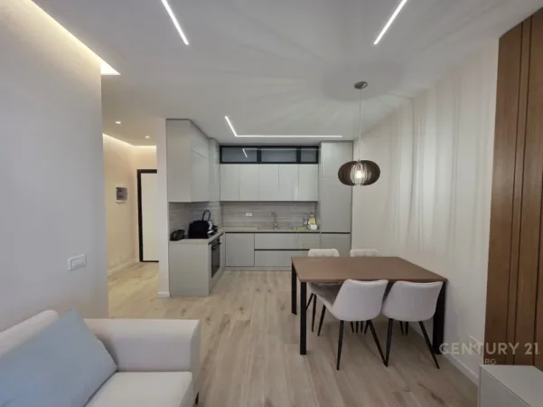 Tirane, jepet me qera apartament 1+1+Ballkon Kati 9, 75 m² 850 € 