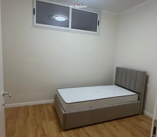 Tirane, jepet me qera apartament 2+1 Kati 7, 86 m² 680 € (Rrruga 5 Maj)