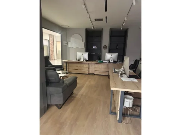 Tirane, shitet zyre Kati 0, 37 m² 210.000 € (Qender)