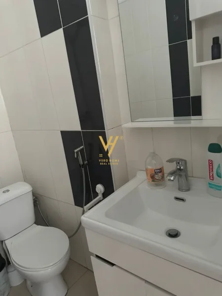 Tirane, shitet apartament 1+1+Ballkon Kati 5, 40 m² 150.000 € (PALLATET AGIMI)