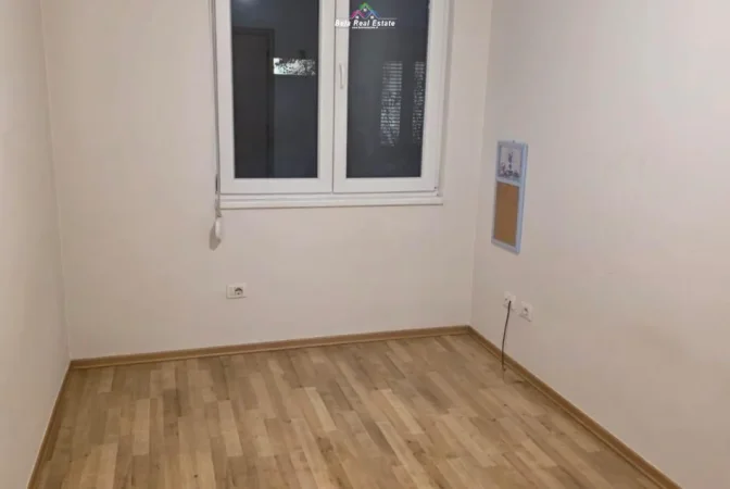 Tirane, jepet me qera zyre Kati 2, 103 m² 670 € (frosina plaku)