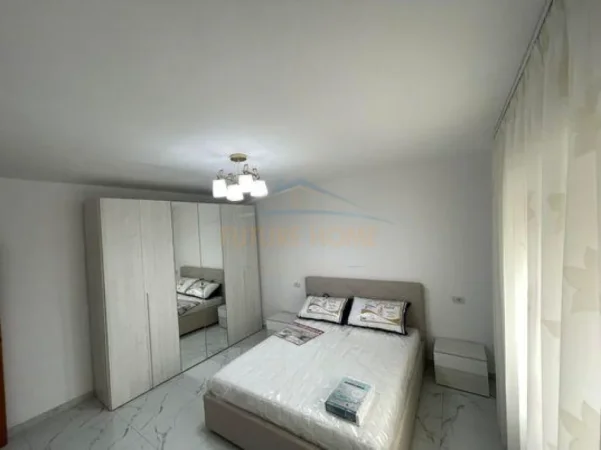 Tirane, jepet me qera apartament 3+1 Kati 3, 90 m² 600 € (RRUGA BARDHYL)