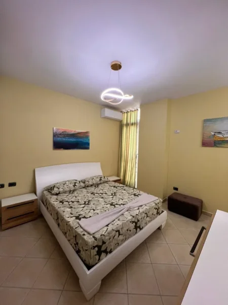 Tirane, jepet me qera apartament 2+1 Kati 10, 103 m² 1.000 € (qemal stafa)