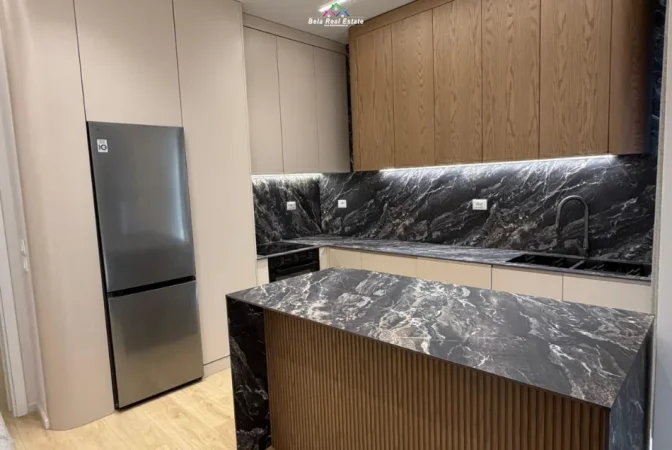 Tirane, jepet me qera Vile 2+1 Kati 3, 197 m² 2.100 € (Ne Farke tek Rezidenca Aba)