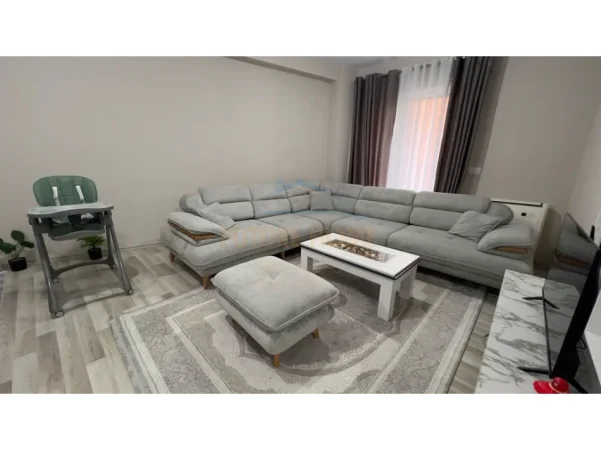 Tirane, shes apartament 2+1+Ballkon Kati 3, 107 m² 150.000 € (Kompleksi Jolla)
