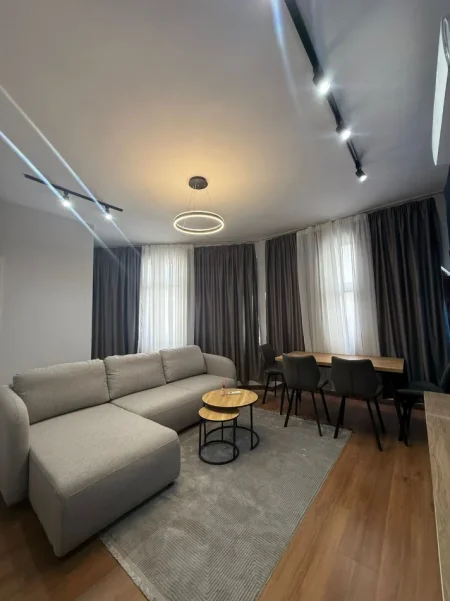 Tirane, jepet me qera apartament 2+1 Kati 2, 100 m² 650 € (Don Bosko)