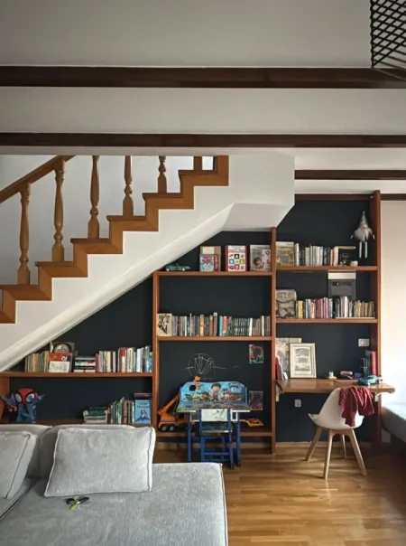 Tirane, jepet me qera Vile 2+1 , 180 m² 1.000 € (rruga e elbasanit)