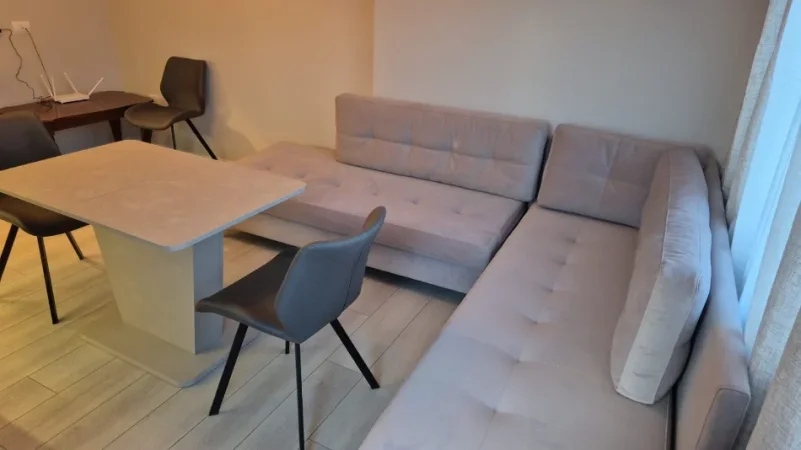Pogradec, apartament 1+1 me qera ditore