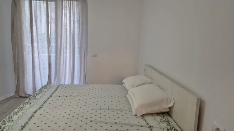 Pogradec, apartament 1+1 me qera ditore