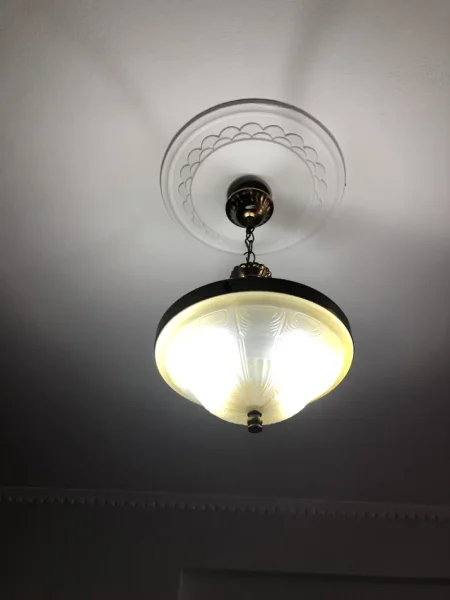 Llampadar.Çmimi 3500 leke