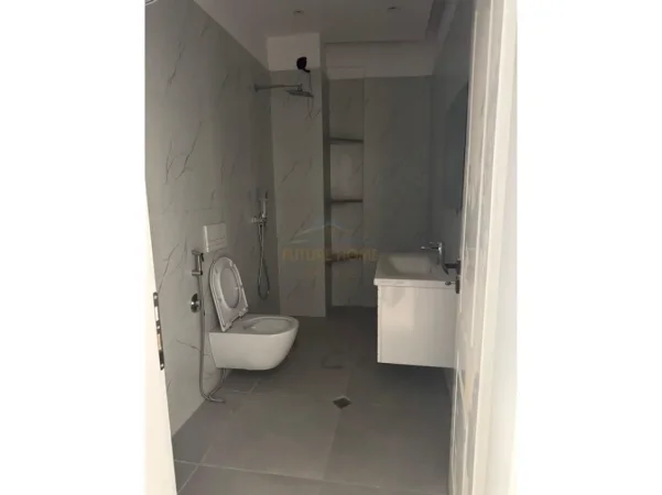 Tirane, shitet apartament 1+1 Kati 6, 74 m² 144.000 € (5 Maji)