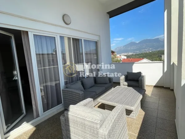 Tirane, jepet me qera apartament 3+1 Kati 4, 130 m² 1.300 € (Liqeni I Thate)