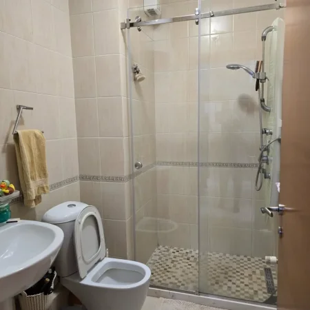 Tirane, shitet apartament 2+1+Ballkon Kati 8, 130 m² (Vaso Pasha)