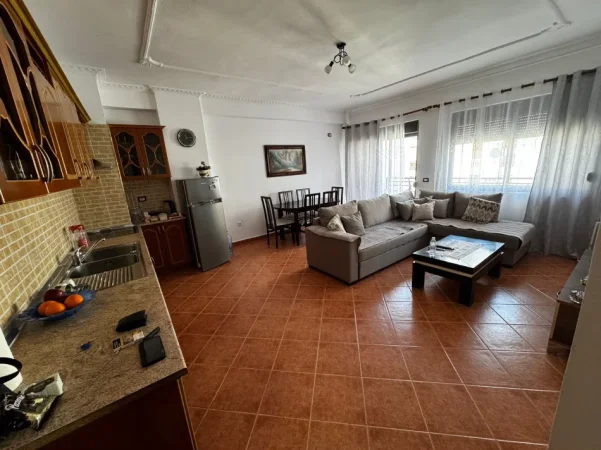 Tirane, shitet apartament 2+1+Ballkon Kati 5, 103 m² 155.000 € (Yzberisht, Tek Nela 6)