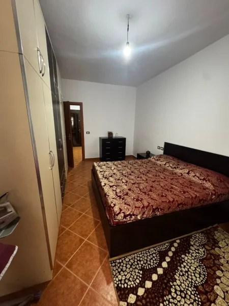 Tirane, shitet apartament 2+1+Ballkon Kati 5, 103 m² 155.000 € (Yzberisht, Tek Nela 6)