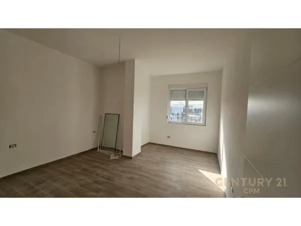 Tirane, shitet apartament 1+1+Ballkon Kati 2, 80 m² 111.400 € 