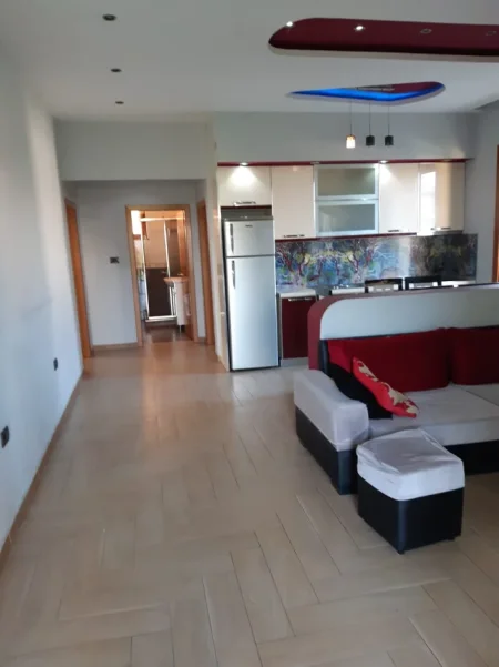 Tirane, jepet me qera apartament 2+1 , 110 m² 400 € (RR. YMER SALLAKU)