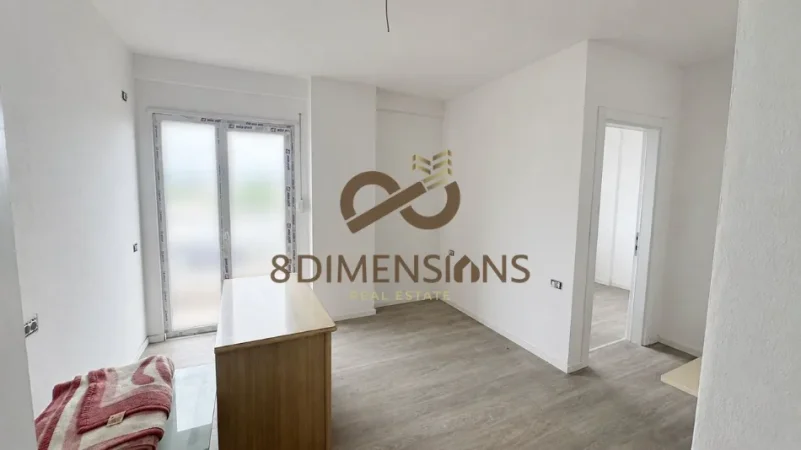 Tirane, jepet me qera apartament 3+1 Kati 4, 130 m² 800 € (selite)