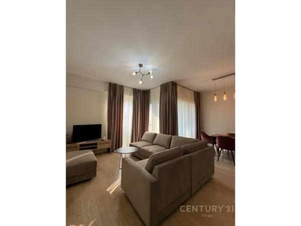 Tirane, jepet me qera apartament 2+1+Aneks+Ballkon Kati 4, 96 m² 1.500 € 