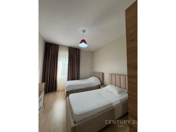 Tirane, jepet me qera apartament 2+1+Aneks+Ballkon Kati 4, 96 m² 1.500 € 