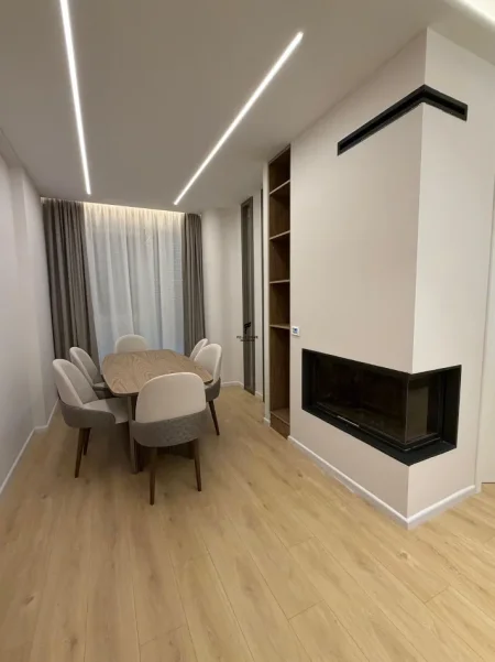 Tirane, jepet me qera Vile 3 Katshe , 650 m² 2.500 € (LIQENI I THATE)