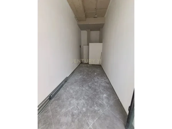 Tirane, jepet me qera ambjent biznesi , 54 m² 1.200 € (Karl gega)
