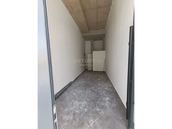 Tirane, jepet me qera ambjent biznesi , 54 m² 1.200 € (Karl gega)
