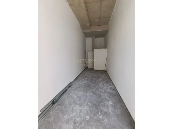 Tirane, jepet me qera ambjent biznesi , 54 m² 1.200 € (Karl gega)