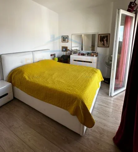 Tirane, shitet apartament 2+1 Kati 7, 87 m² 137.999 € (Univers City)