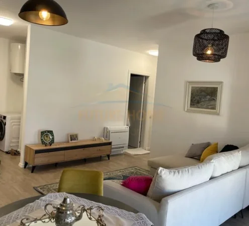 Tirane, shitet apartament 2+1 Kati 7, 87 m² 137.999 € (Univers City)