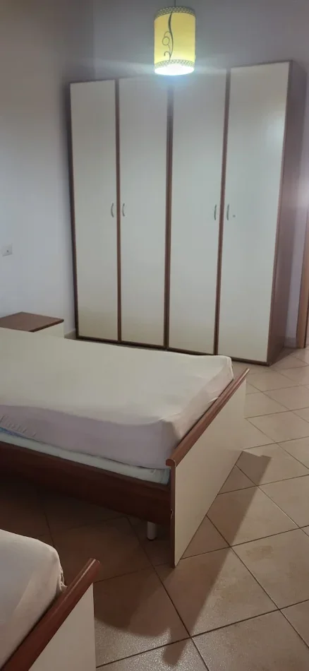 🏡 JEPET APARTAMENT 1+1 ME QERA NE KINOSTUDIO 🏡,  350 mije leke