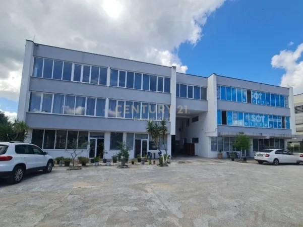Tirane, shes ambjent biznesi , 4.200 m² (Kashar)