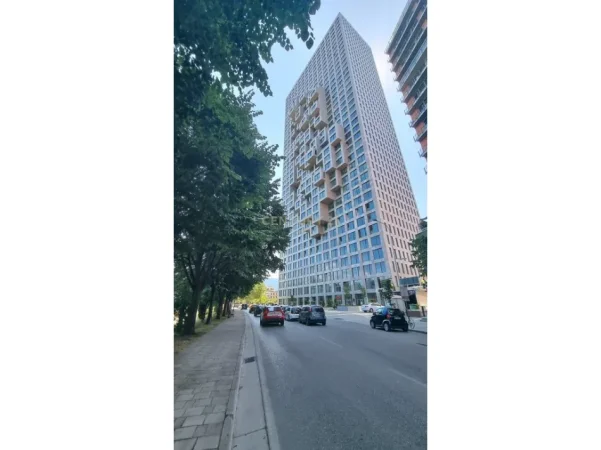 Tirane, shes ambjent biznesi Kati 3, 1.402 m² (Downtown 1)