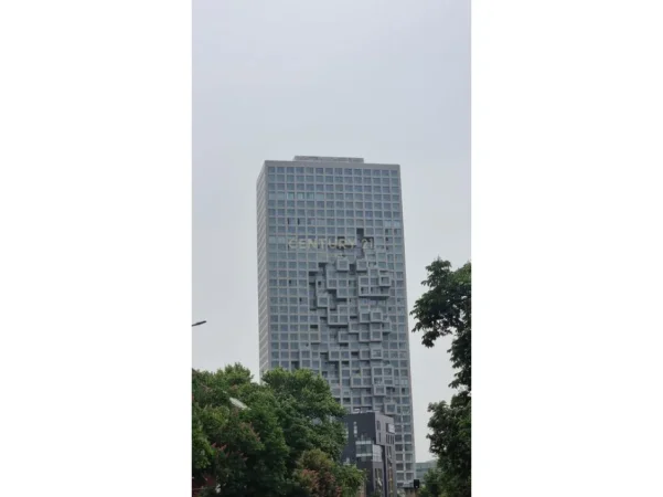 Tirane, shes ambjent biznesi Kati 3, 1.402 m² (Downtown 1)