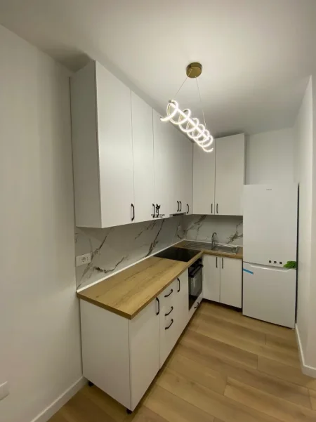 Tirane, jepet me qera apartament 1+1 Kati 2, 60 m² 600 € (DON BOSKO)