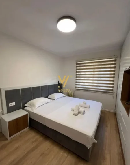 Tirane, jepet me qera apartament 2+1+Ballkon Kati 3, 75 m² 750 € (STADIUMI DINAMO)