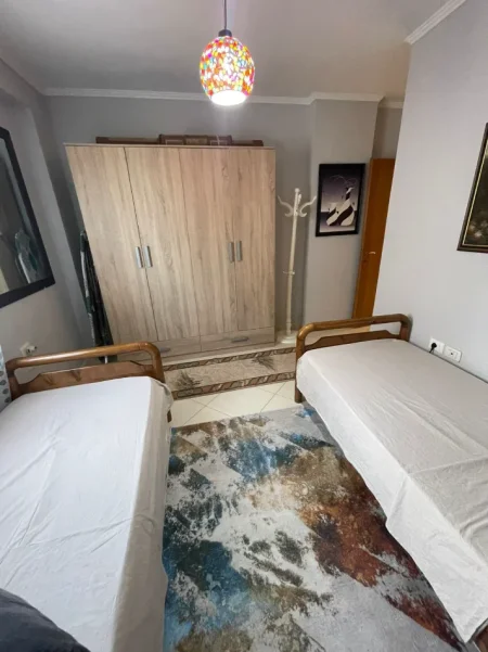 Tirane, jepet me qera apartament 2+1 Kati 5, 100 m² 1.200 € (PRANE STADIUMI AIR ALBANIA)