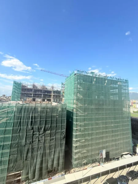 Tirane, shitet apartament 1+1 , 83 m² 215.500 € (UNITED TOWERS, PARKU OLIMPIK)