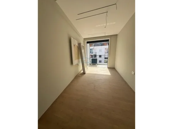 Tirane, shitet apartament 1+1 Kati 6, 74 m² 144.000 € (5 Maji)