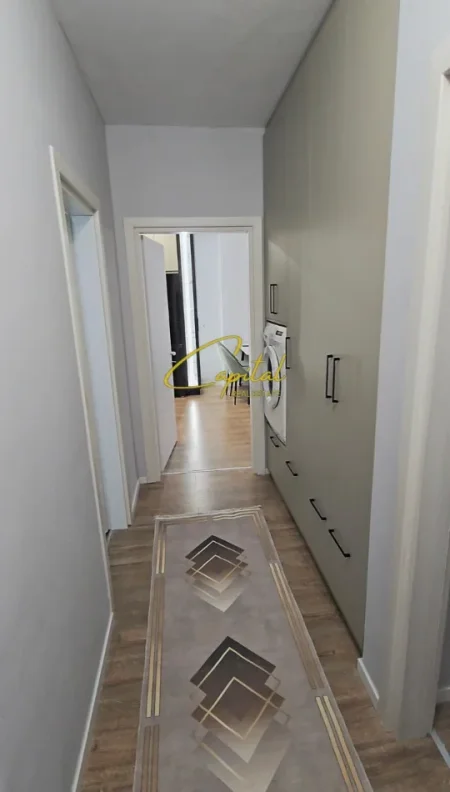 Tirane, jepet me qera apartament 1+1 Kati 6, 82 m² 500 € (ZOGU I ZI)