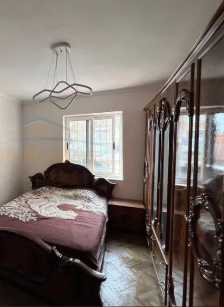 Tirane, shitet apartament 1+1 Kati 2, 50 m² 95.000 € (Ali Demi)