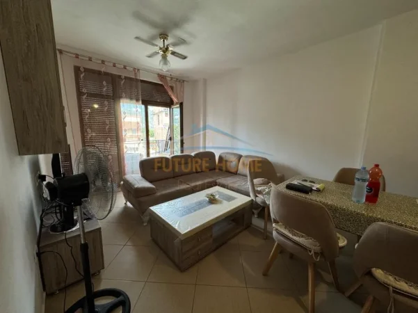 Tirane, shitet apartament 2+1 Kati 3, 88 m² 132.000 € (Fresku)