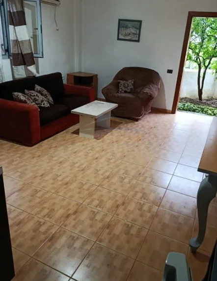 Tirane, jepet me qera apartament 1+1 Kati 1, 45 m² 270 € (Kodra e Priftit)