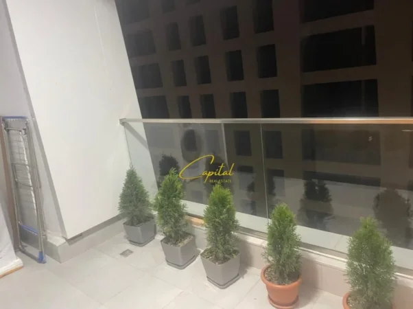 Tirane, jepet me qera apartament 1+1 Kati 5, 70 m² 500 € (PORCELAN)