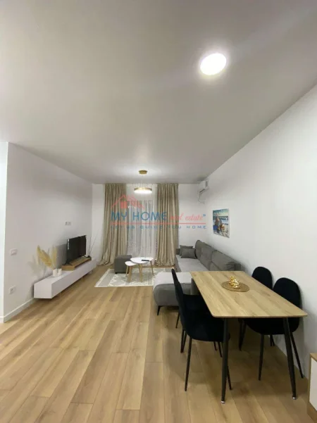 Tirane, jepet me qera apartament 1+1+Ballkon Kati 2, 60 m² 600 € (Don Bosko)
