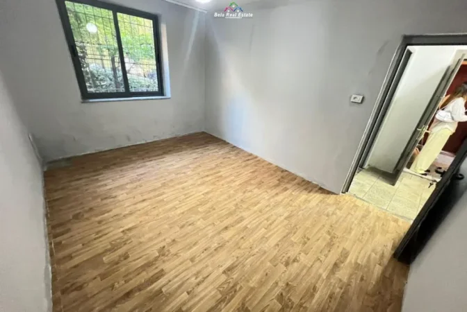 Tirane, jepet me qera apartament 2+1 Kati 1, 60 m² 520 € (Rruga Siri Kodra)