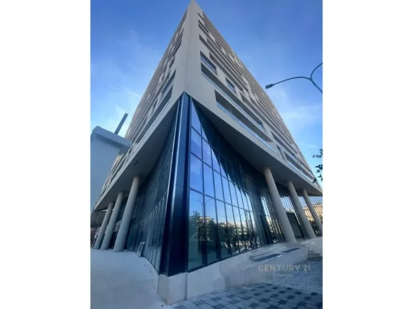 Tirane, jepet me qera zyre Kati 1, 174 m² 1.800 € (Rruga Mine Peza)