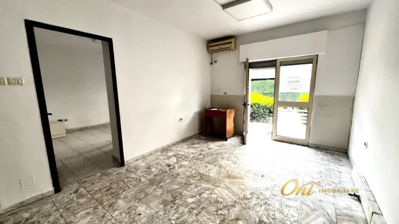 Tirane, shitet ambjent biznesi Kati 0, 36 m² 130.000 € (MYSLYM SHYRI)