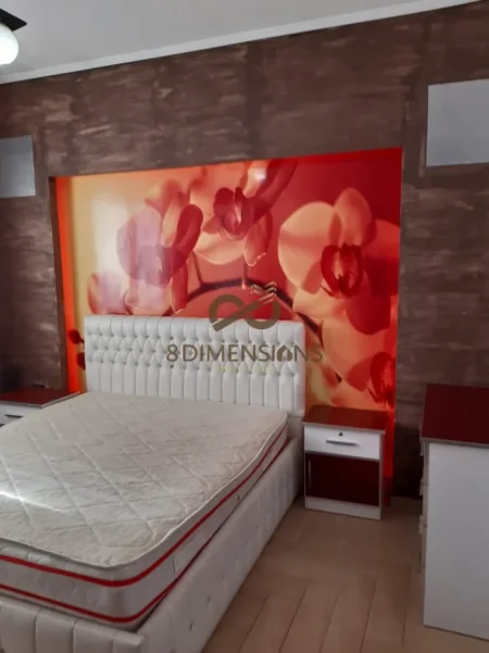 Tirane, jepet me qera apartament 2+1 Kati 2, 110 m² 600 € (bulevardi i ri)